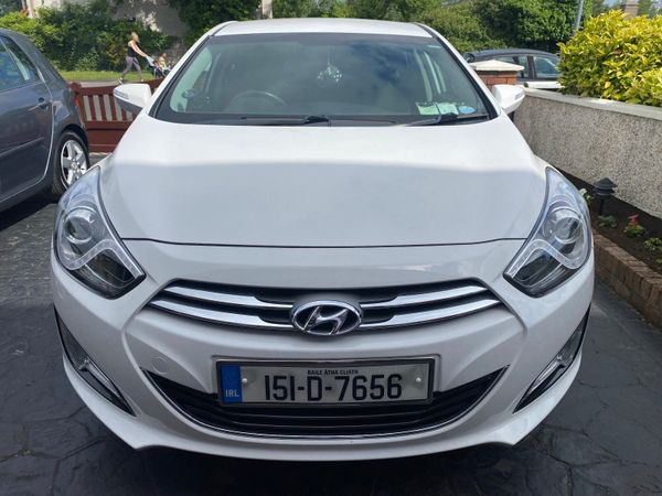 Hyundai i40 Saloon, Diesel, 2015, White
