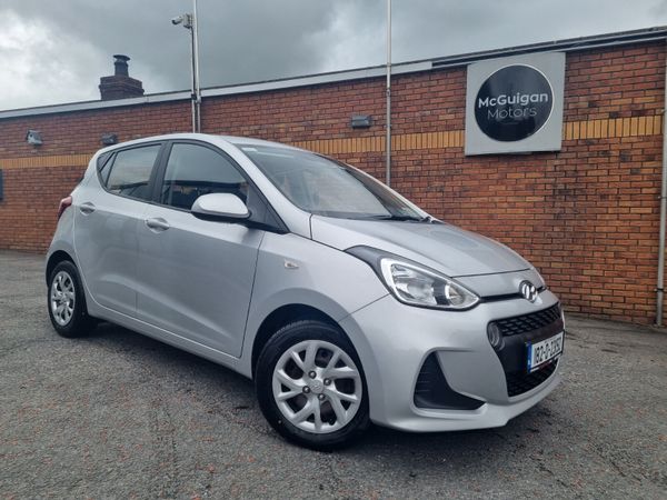 Hyundai i10 Hatchback, Petrol, 2018, Silver