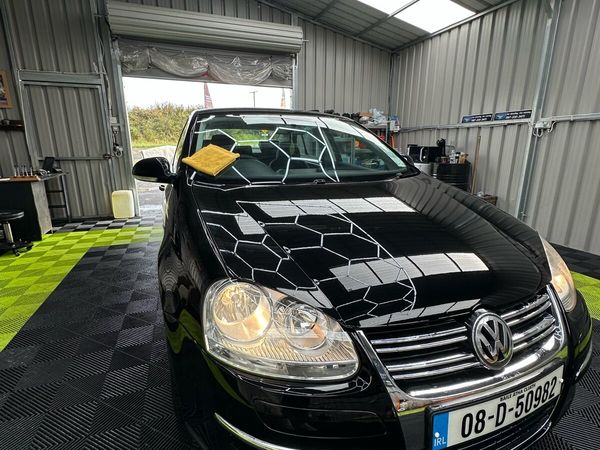 Volkswagen Jetta Saloon, Petrol, 2008, Black