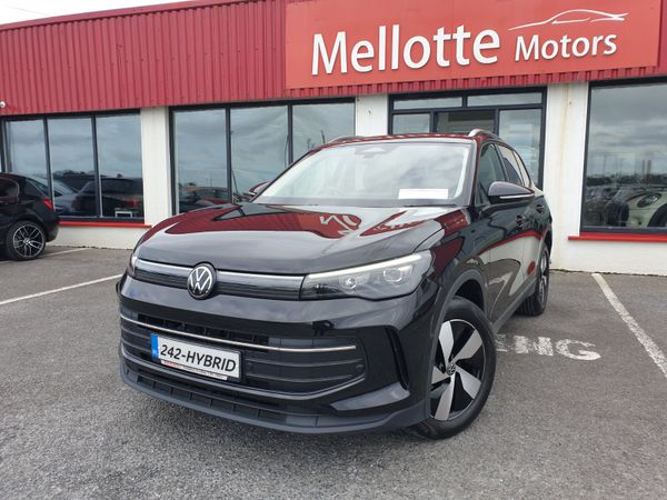 Volkswagen Tiguan SUV, Petrol Hybrid, 2024, Black
