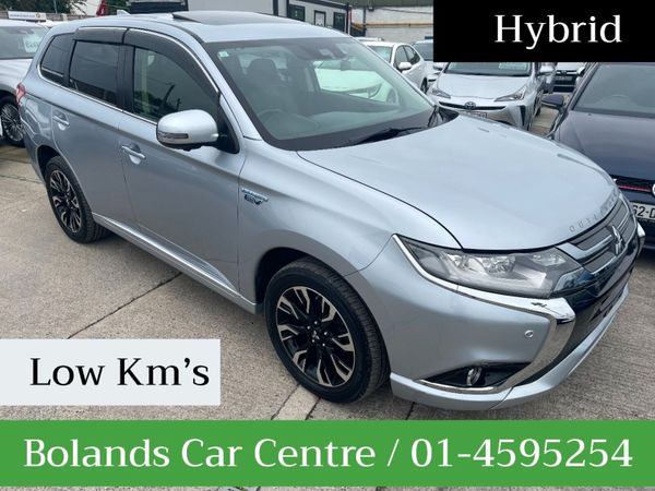 Mitsubishi Outlander SUV, Petrol Plug-in Hybrid, 2017, Silver