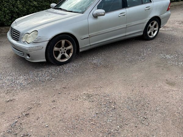 Mercedes-Benz C-Class Saloon, Diesel, 2005, Silver