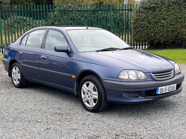 Toyota Avensis Saloon, Petrol, 2000, Blue