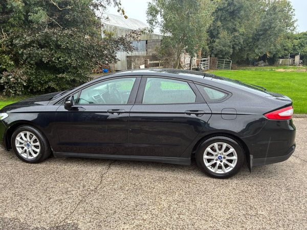 Ford Mondeo Hatchback, Diesel, 2015, Black