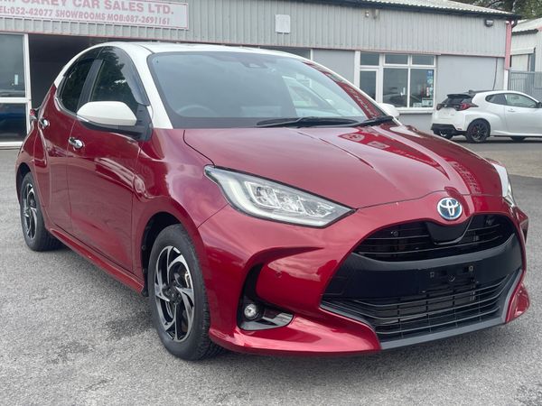 Toyota Yaris Hatchback, Petrol Hybrid, 2020, Red
