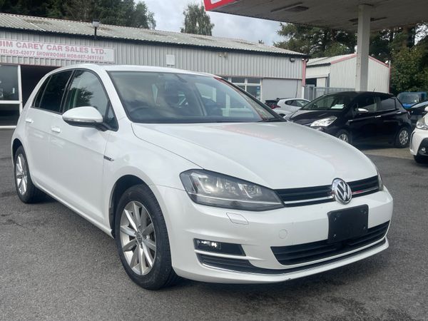 Volkswagen Golf Hatchback, Petrol, 2016, White