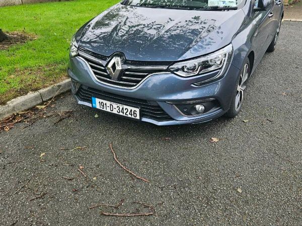Renault Megane Hatchback, Diesel, 2019, Grey