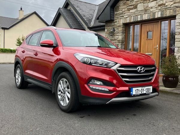 Hyundai Tucson SUV, Diesel, 2017, Red