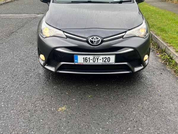 Toyota Avensis Saloon, Diesel, 2016, Grey