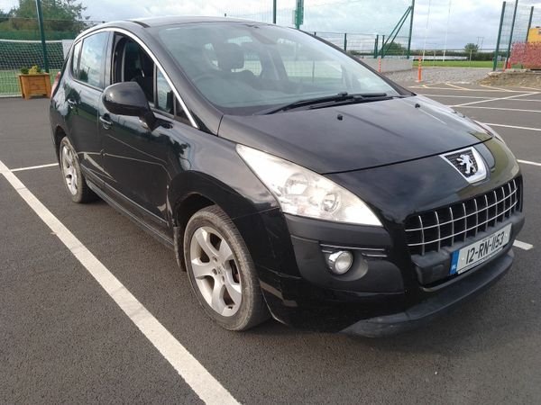 Peugeot 3008 MPV, Diesel, 2012, Black