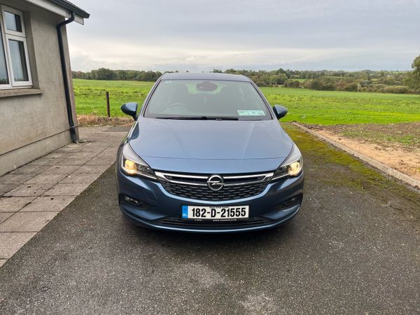 Opel Astra Hatchback, Diesel, 2018, Blue