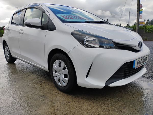 Toyota Vitz Hatchback, Petrol, 2017, White