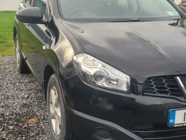 Nissan Qashqai Hatchback, Diesel, 2012, Black