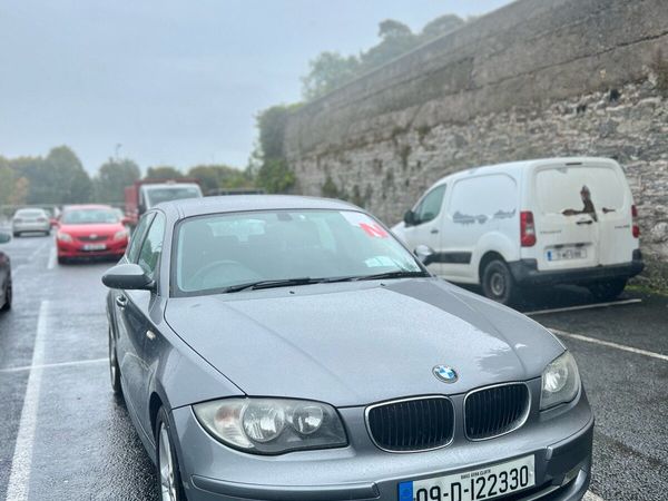 BMW 1-Series Hatchback, Petrol, 2009, Grey