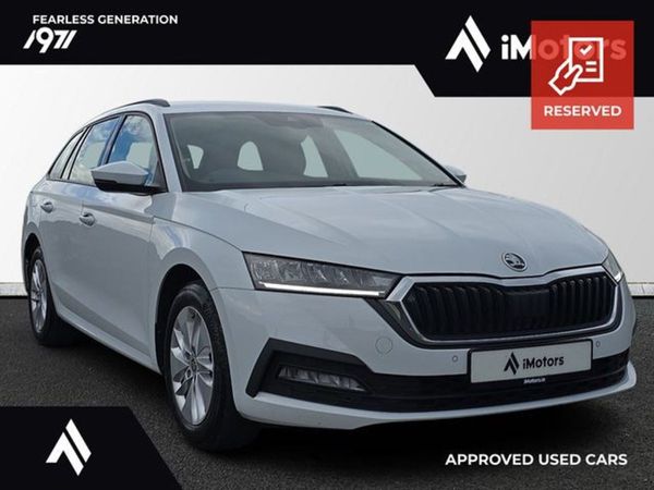 Skoda Octavia Estate, Petrol, 2021, White