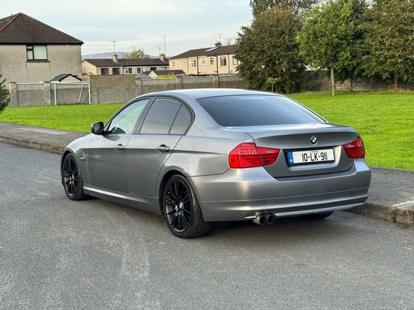 BMW 3-Series Saloon, Diesel, 2010, Grey