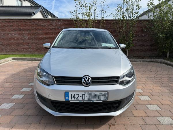 Volkswagen Polo Hatchback, Petrol, 2014, Silver
