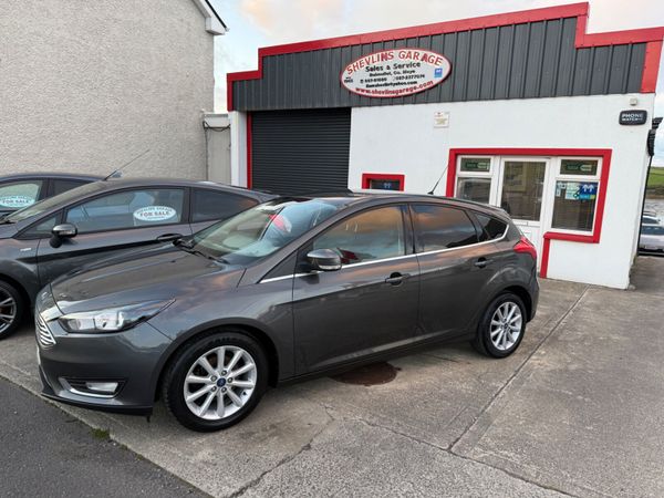 Ford Focus Hatchback, Diesel, 2017, Grey