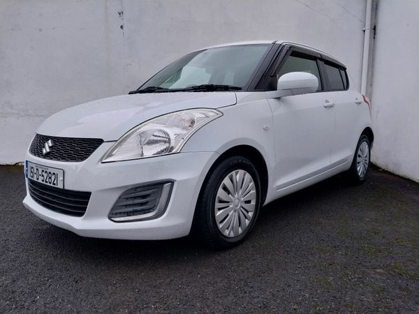Suzuki Swift Hatchback, Petrol, 2015, White