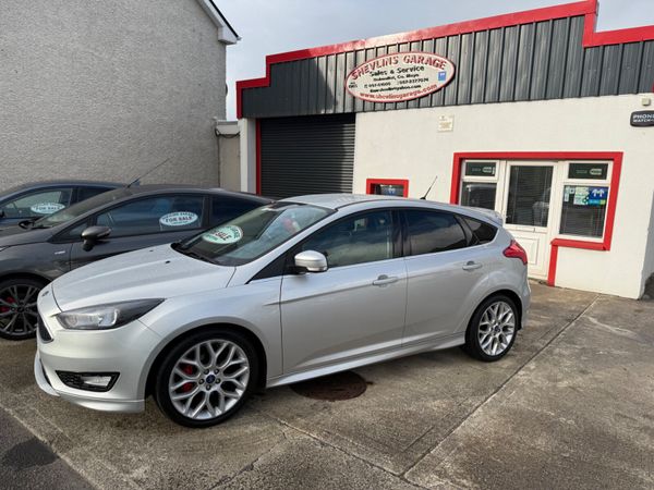 Ford Focus Hatchback, Diesel, 2015, Silver