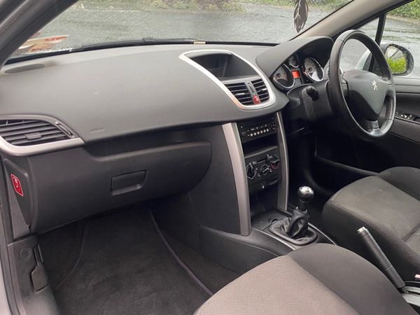 Peugeot 207 Hatchback, Petrol, 2008, Grey