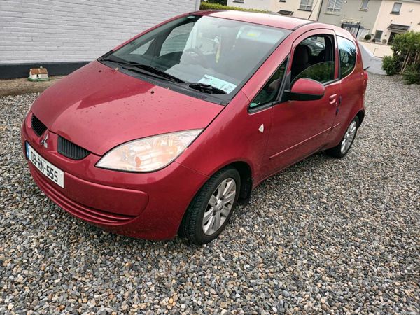 Mitsubishi Colt MPV, Petrol, 2009, Red