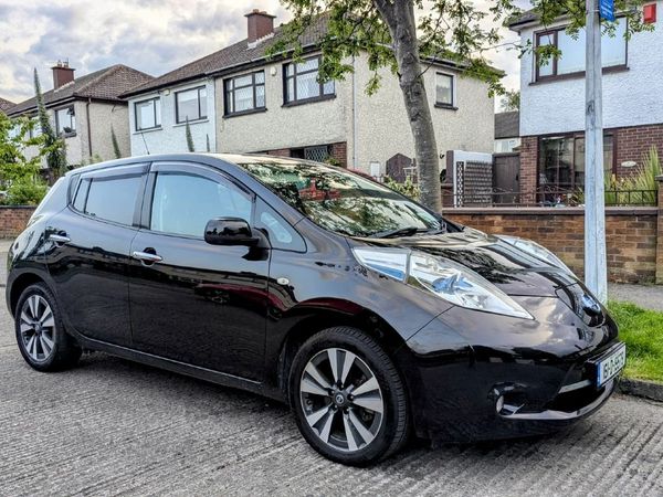Nissan Leaf Hatchback, Electric, 2016, Black