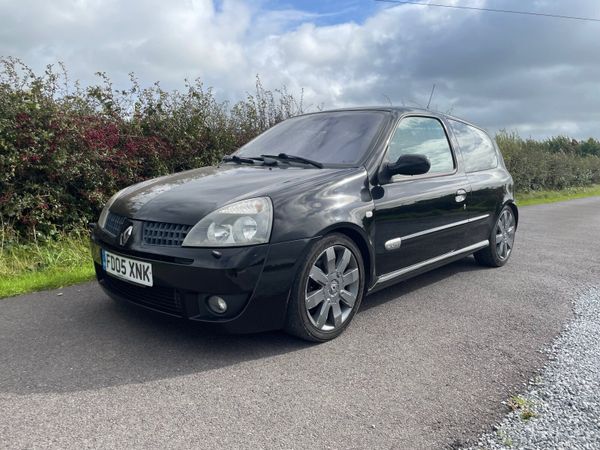 Renault Clio Hatchback, Petrol, 2005, Black
