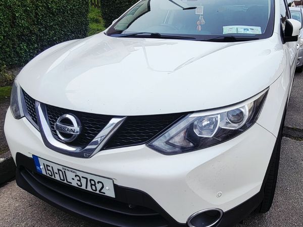 Nissan Qashqai Hatchback, Diesel, 2015, White