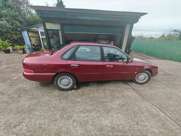 Ford Scorpio Saloon, Petrol, 1995, Red