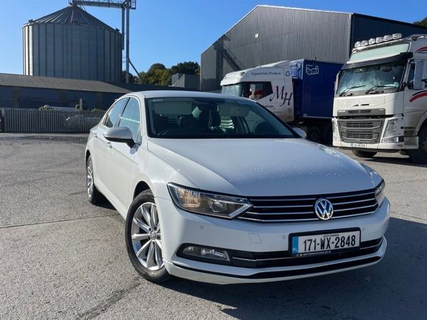 Volkswagen Passat Saloon, Diesel, 2017, White