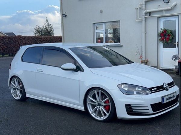 Volkswagen Golf Estate, Diesel, 2014, White