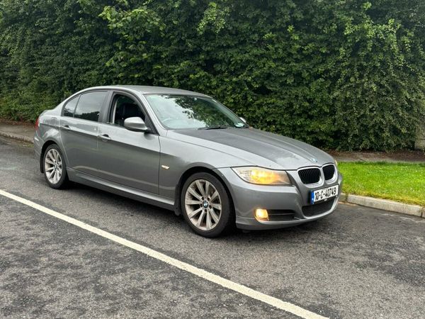 BMW 3-Series Saloon, Diesel, 2010, Grey
