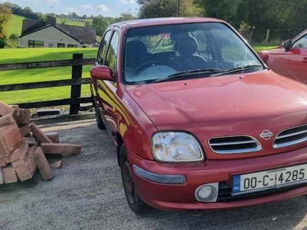 Nissan Micra Hatchback, Petrol, 2000, Red