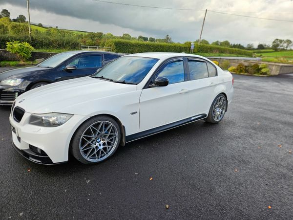 BMW 3-Series Saloon, Diesel, 2009, White