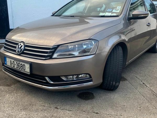 Volkswagen Passat Saloon, Diesel, 2011, Brown