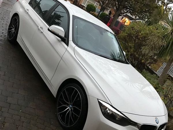 BMW 3-Series Saloon, Diesel, 2013, White