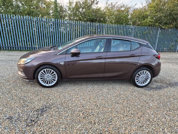 Opel Astra Hatchback, Diesel, 2016, Brown