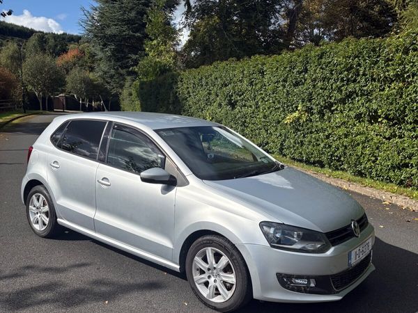 Volkswagen Polo Hatchback, Petrol, 2011, Silver