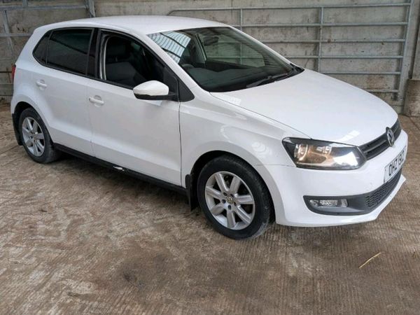 Volkswagen Polo Hatchback, Petrol, 2011, White