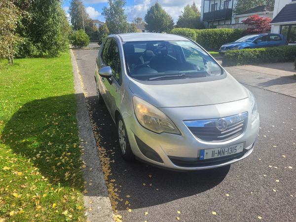Vauxhall Meriva MPV, Diesel, 2011, Silver