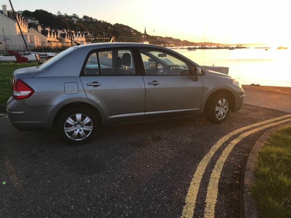 Nissan Tiida Saloon, Petrol, 2007, Grey