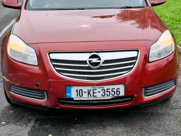 Opel Insignia Estate, Diesel, 2010, Red
