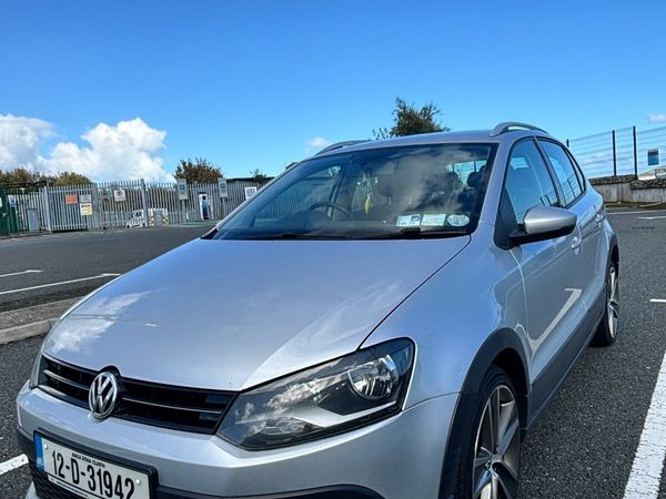Volkswagen Polo Hatchback, Petrol, 2012, Silver
