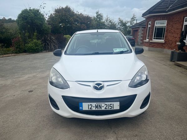 Mazda Mazda2 Hatchback, Petrol, 2012, White
