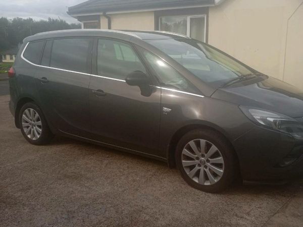 Vauxhall Zafira MPV, Diesel, 2015, Grey