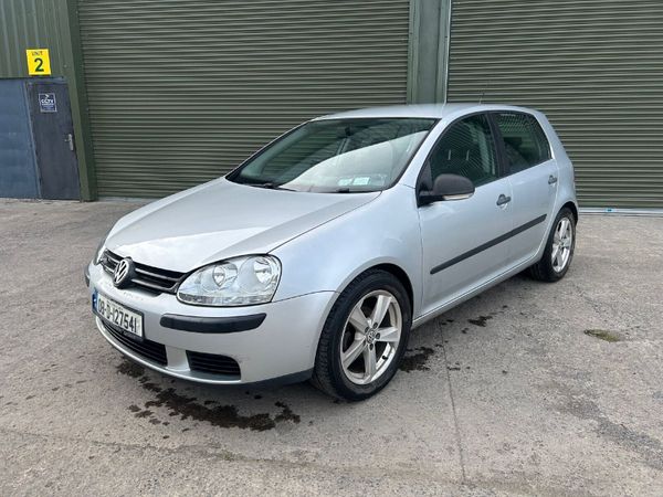 Volkswagen Golf Hatchback, Petrol, 2008, Silver