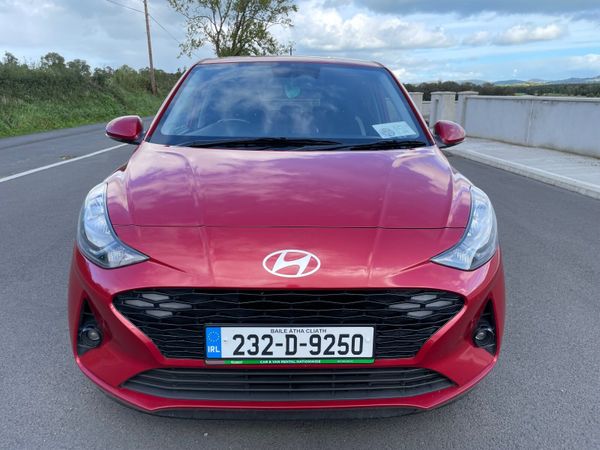 Hyundai i10 Hatchback, Petrol, 2023, Red