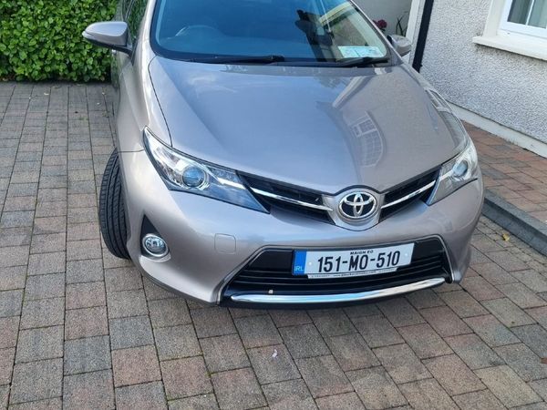 Toyota Auris MPV, Petrol, 2015, Bronze