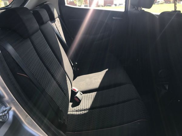 Mazda Mazda2 Hatchback, Petrol, 2011, Grey